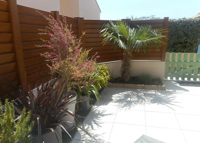 Mas De Vertmarines 165 Comfortable Family Stay Steps From The Beach Prázdninový dům